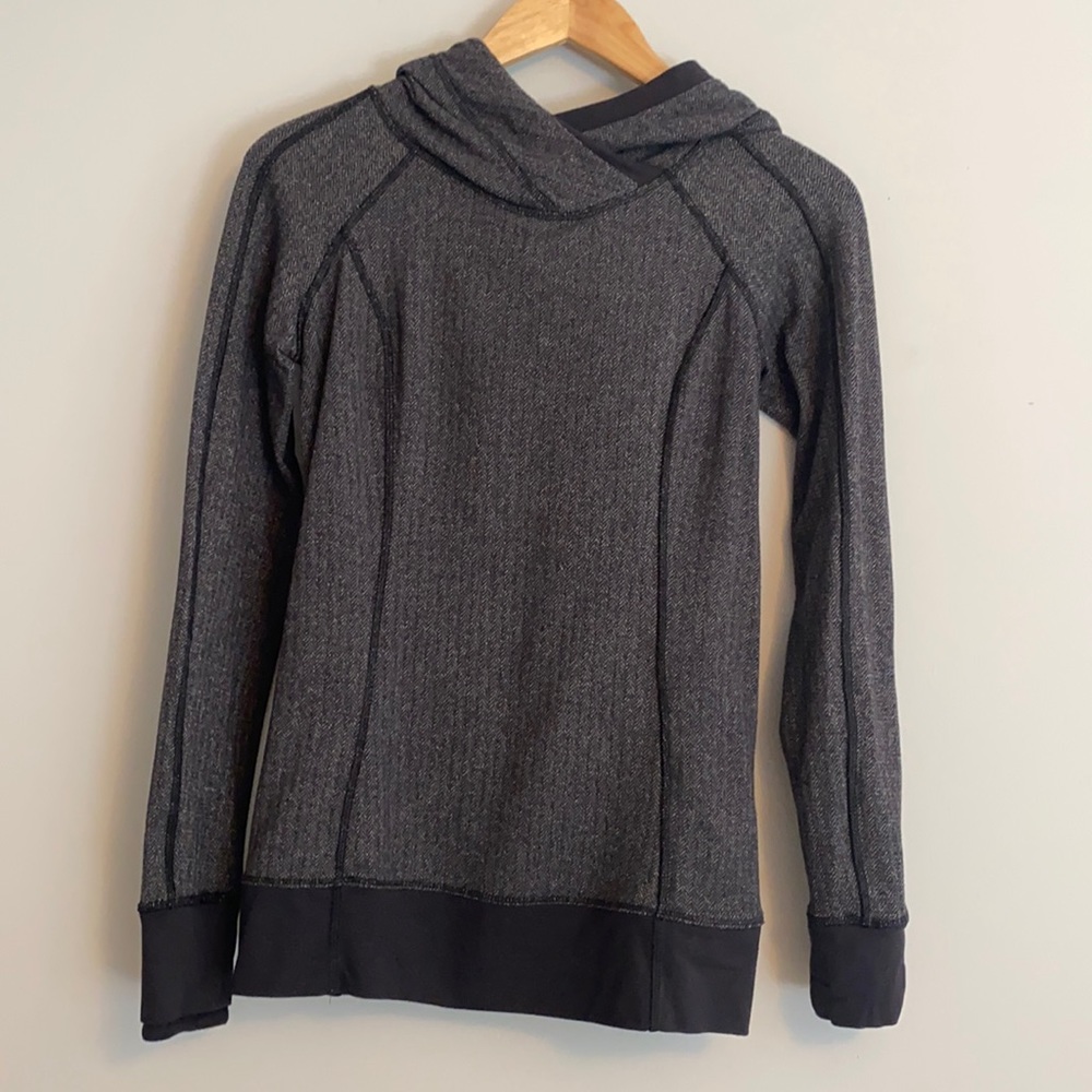 Lululemon Sweatshirt